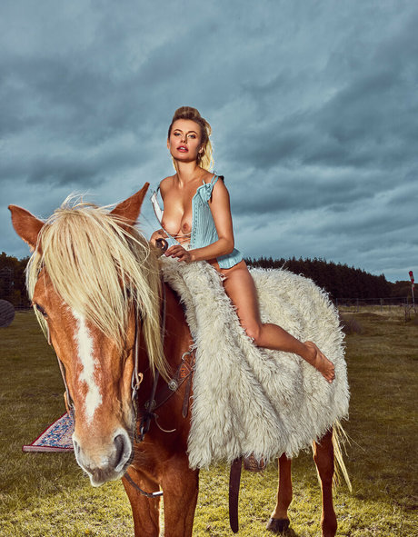 Olga De Mar star nude archive