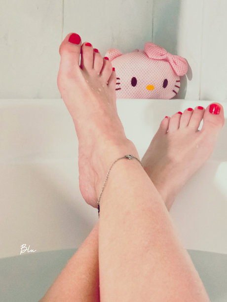 Blue Domino73 nice model image