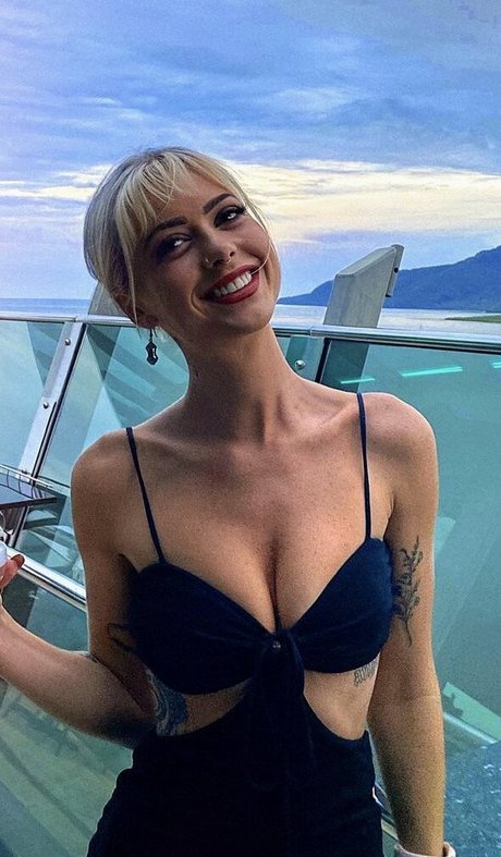 Amy Mason pornstar naked pic