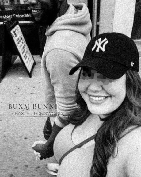 Buxm Bunni model nude photos