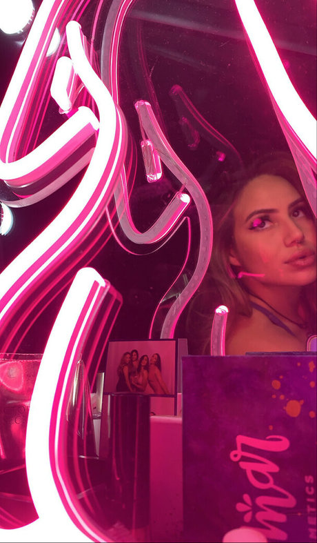 natty nuggs Quick model image