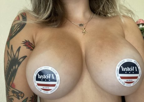 Trapqueenofdarkness pretty pornstar photos