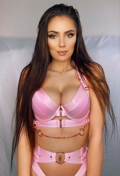 huge shemale onlyfans beautiful xxx photo