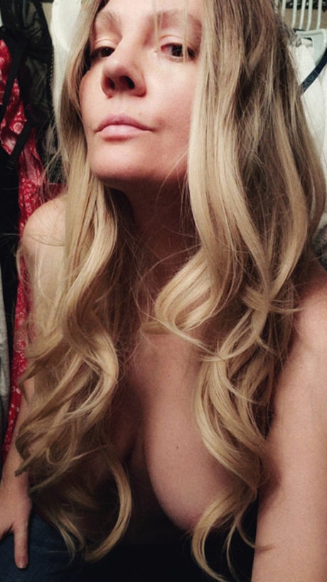 Caterina Mia beautiful model pics