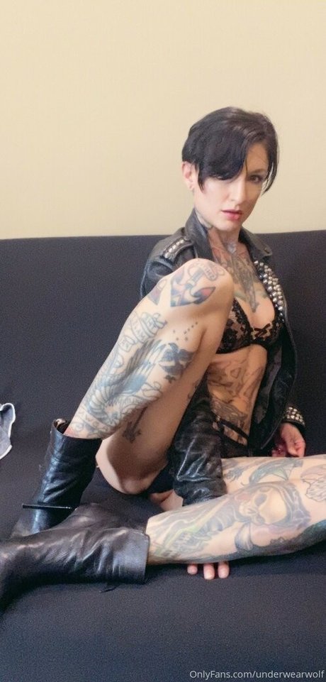 Underwearwolf naked pornstar photo