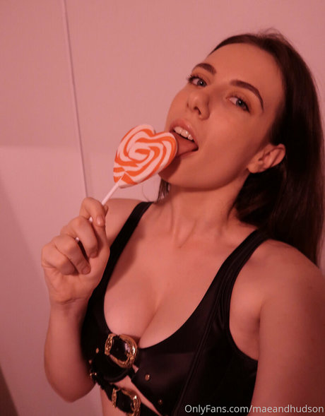 maecartia porn actress galleries