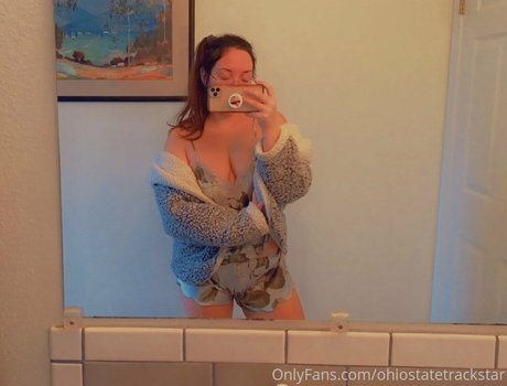 Bri Le Tree porn model galleries