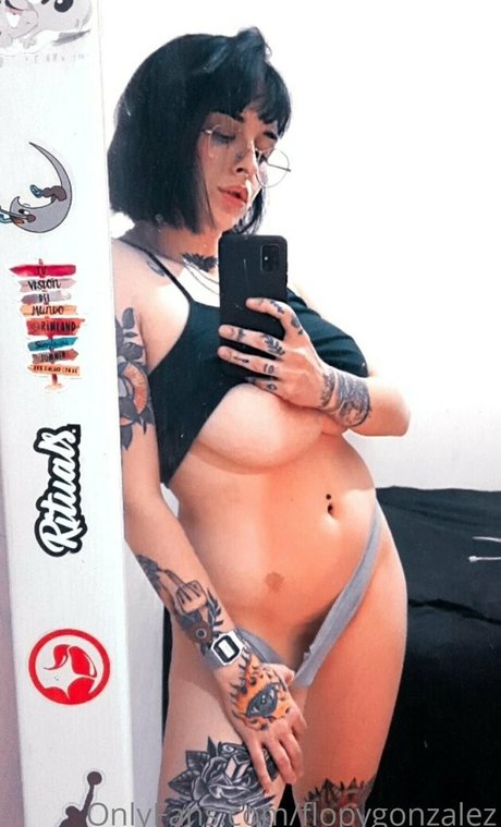 flopygonzalez model beautiful photos