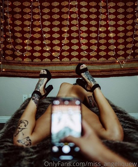 swinger milf onlyfans best pictures