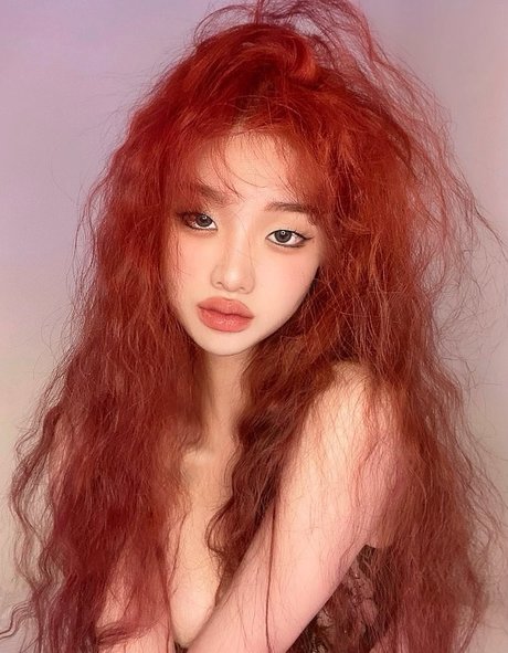 yakult model nice pictures