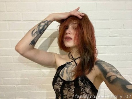 Little Polly naked pornstar photo