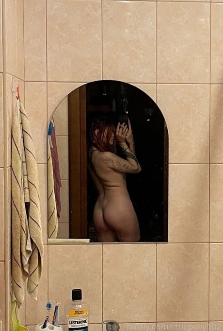 Little Polly erotic pornstar image