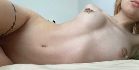 Freakinxxx pornstar high quality gallery