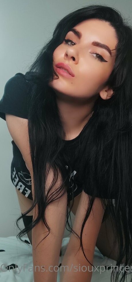 SiouxPrincess model nice photo