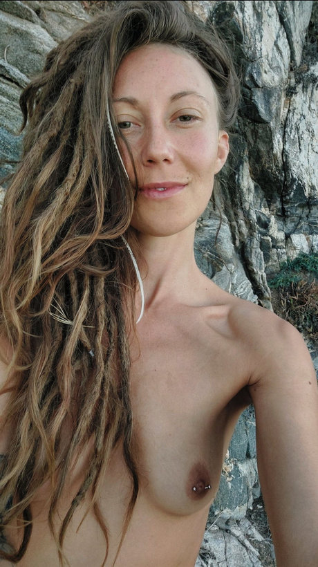 Scandinavian Nymph model hot image