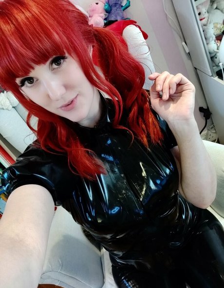 MisuEevee star sexy picture