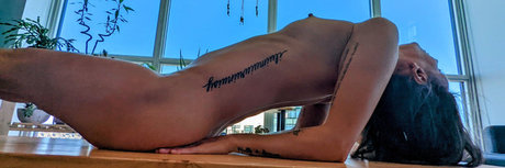 GypsyHippieVault nude actress photos