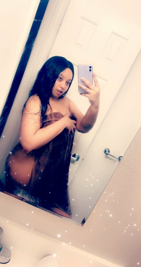 giabentley model sexy pics