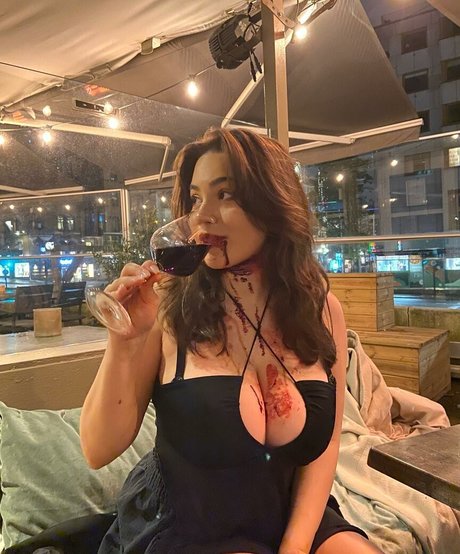 Sara B model sex pic