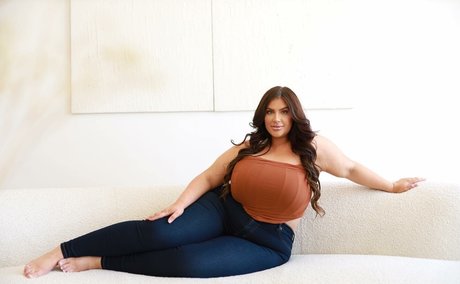 brookebarrows art actress photo