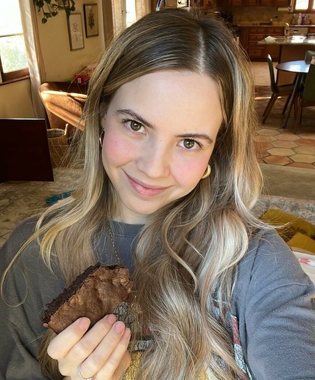 Bobbi Althoff star nude pics