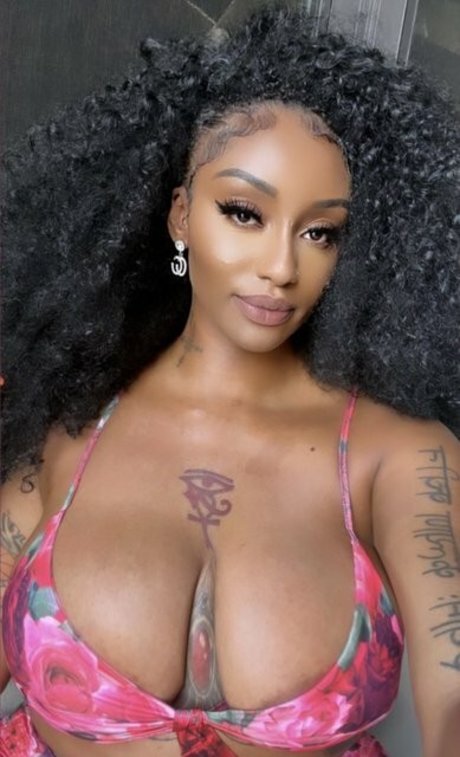 nigerianamazon hot pornstar pic