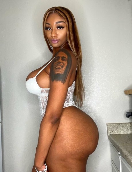 nigerianamazon pornographic model pictures