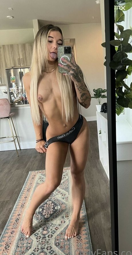 Shelbyfitt top pornstar photo
