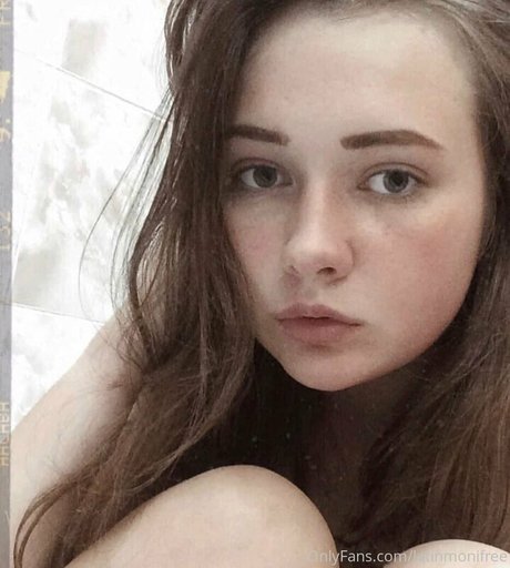 britishsquirt pretty actress galleries