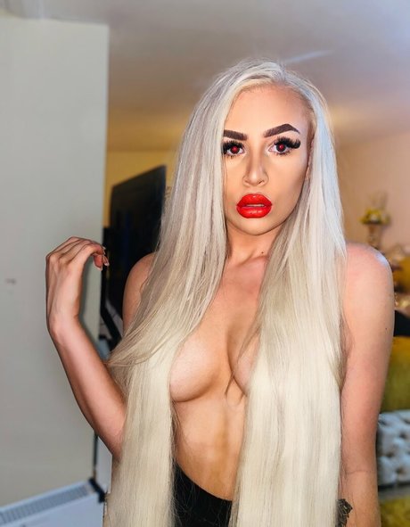 britishsquirt star beautiful pic