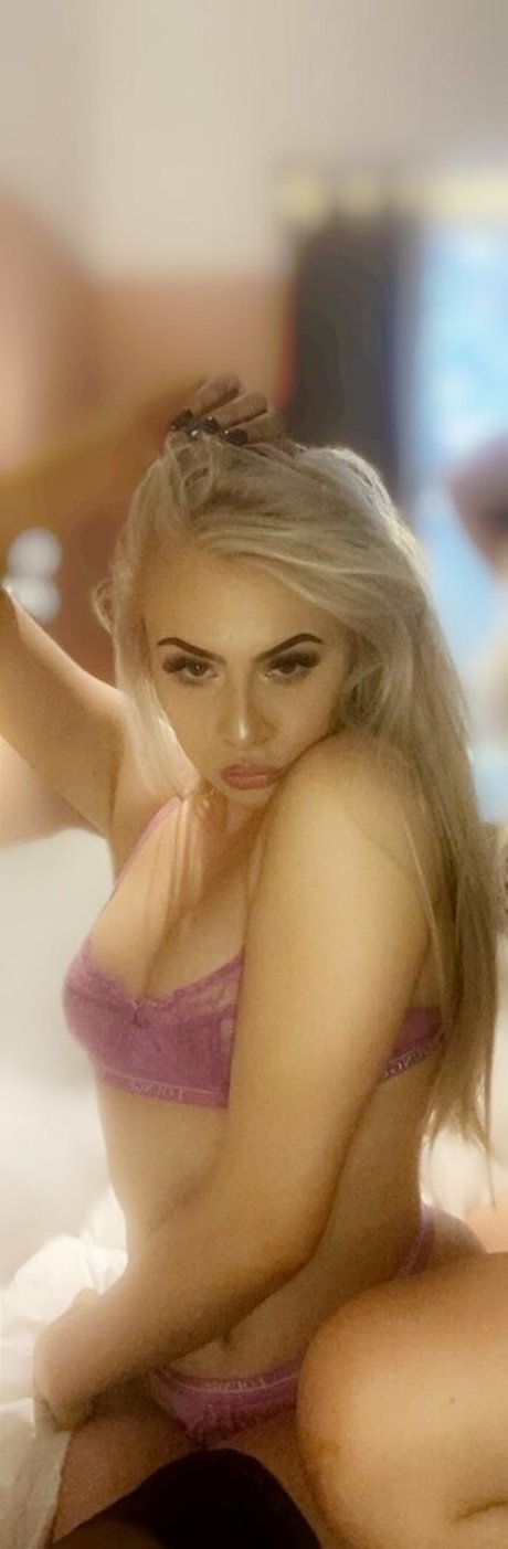 britishsquirt erotic star pics