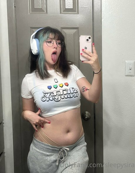 sleepysira high quality pornstar img