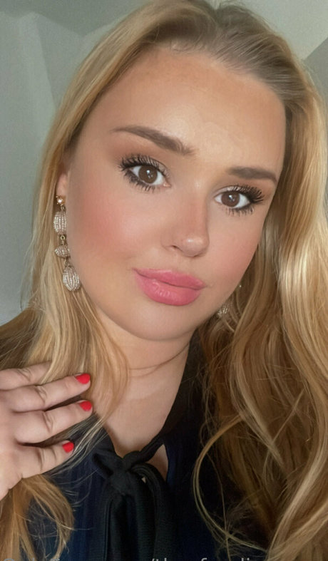 the foodiequeen model pornographic picture