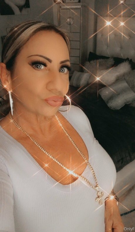 hottotrottots pornstar art image