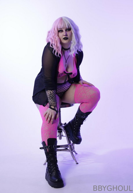 babyghoulbunda nude model photo