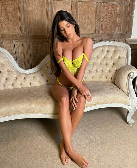 Alexa Campbell art actress photos