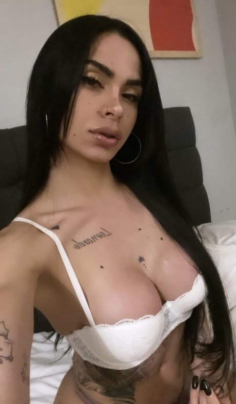 Mariana De Castro art star pic