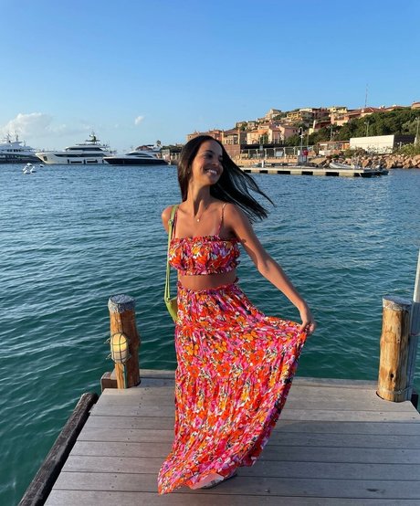 yoga pants onlyfans porno images