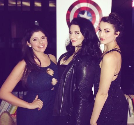 Emily H Barry Profile pic