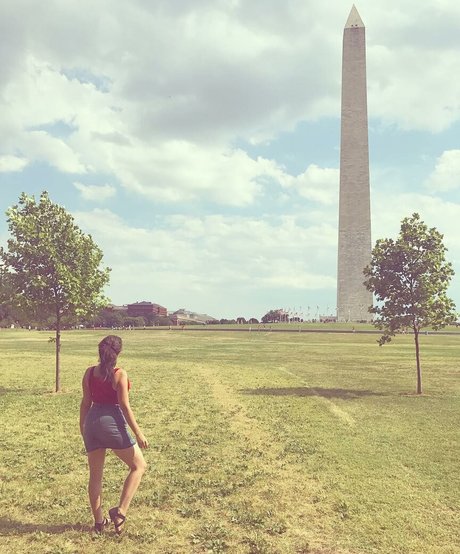 Emily H Barry adult model gallery