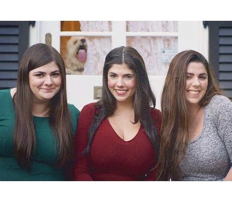 Emily H Barry nice model image