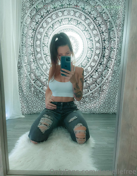 deniellefree hd star gallery