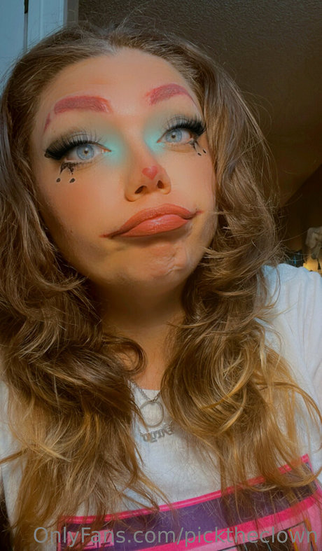 picktheclown porn model photo