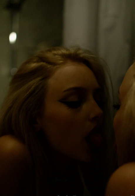 Sunsofi nudes model pictures