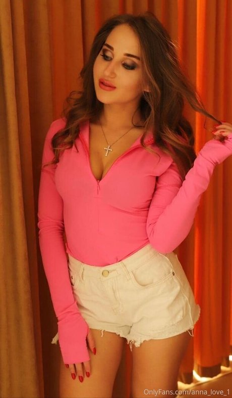 anna love 1 art star pic