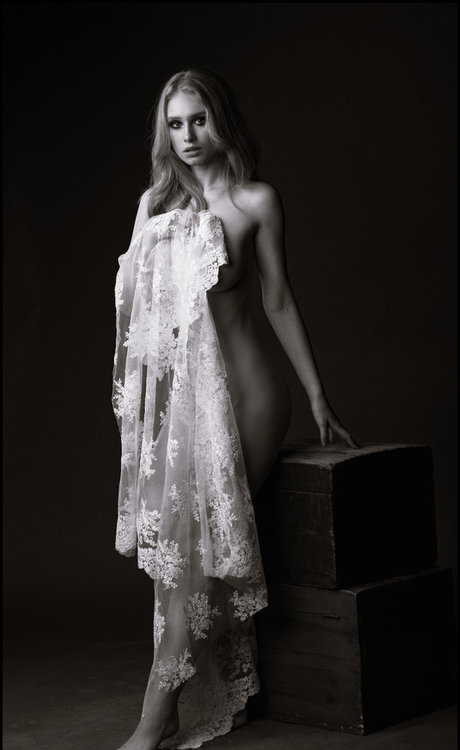 Aspiratova naked star photo