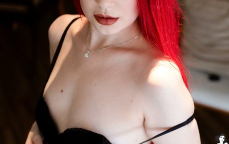 Manuela Mont free model pic