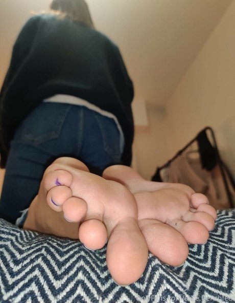 alicefrenchfeet sexy model archive