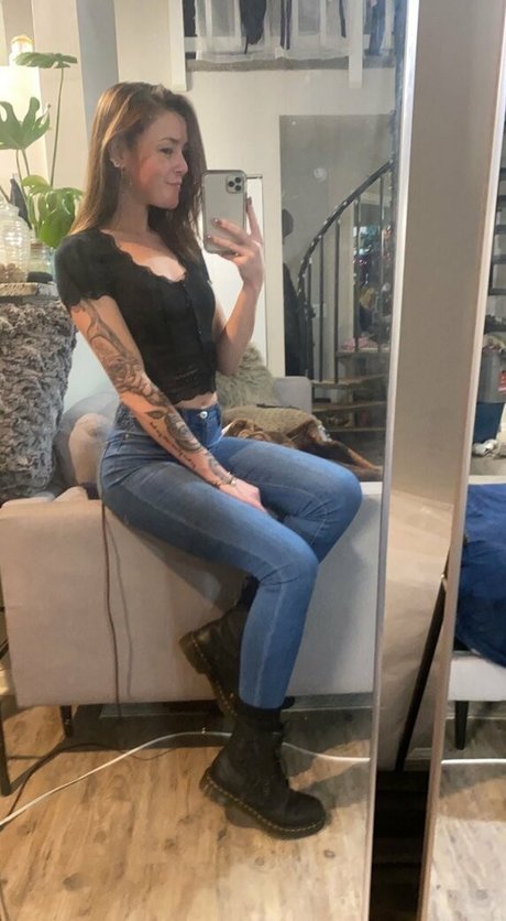 casspertheghxstfree model sex archive