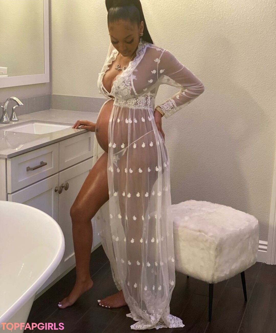 royalty24kt sex actress photo